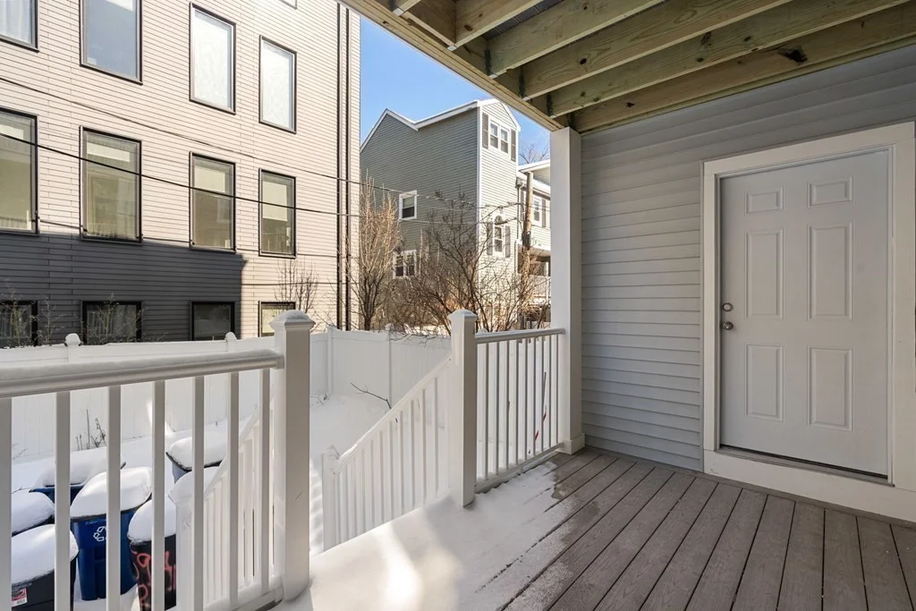 5 bed, 3 bath apartment for rent at 594 East 2nd St Unit 1, Boston — photo 24 of 29