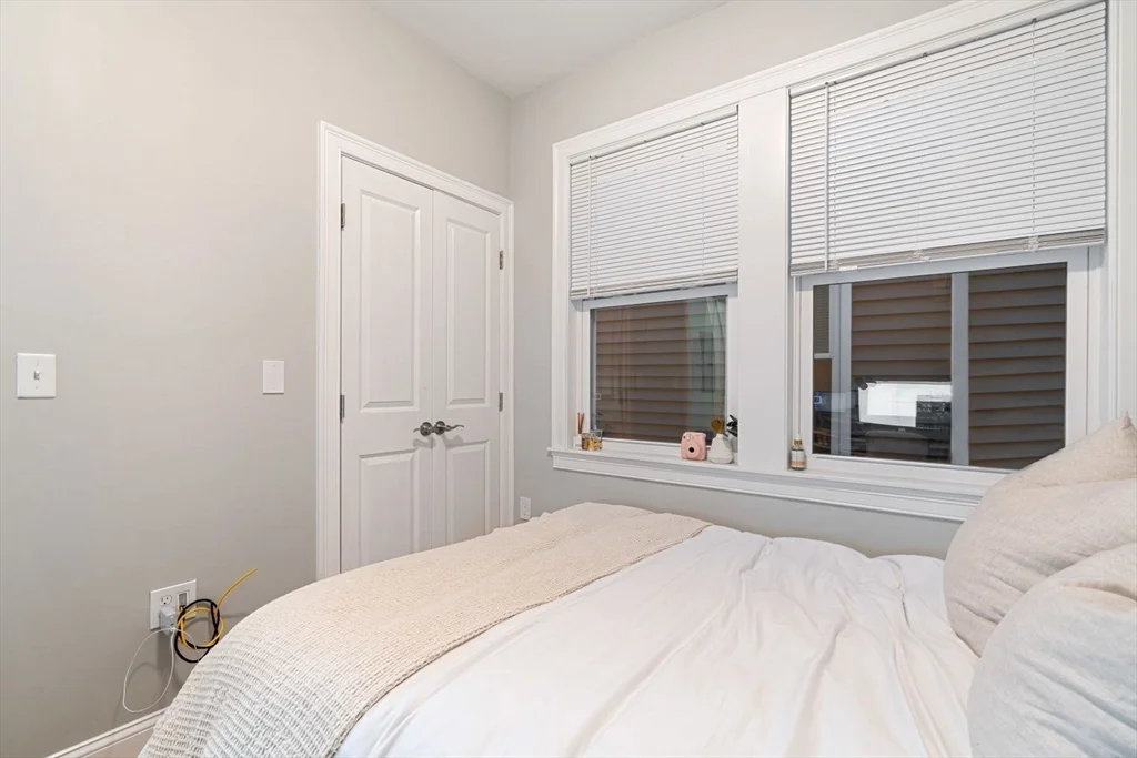 3 bed, 2 bath apartment for rent at 594 East 2nd Unit 2, South Boston — photo 14 of 24