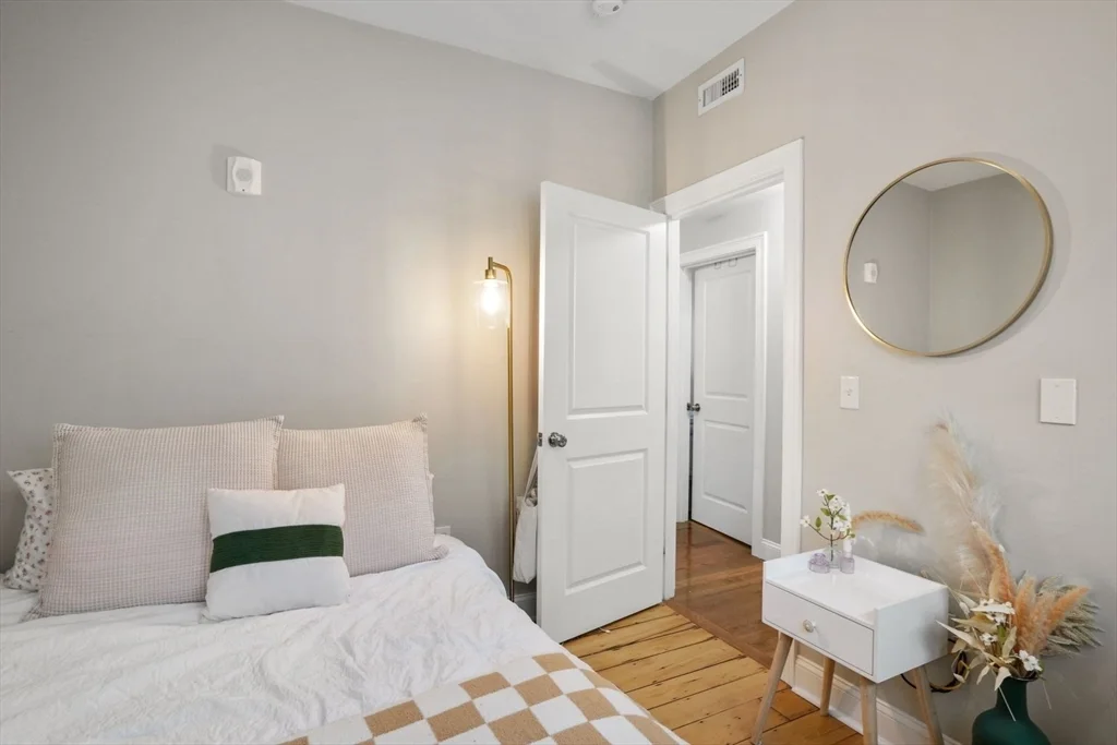 3 bed, 2 bath apartment for rent at 594 East 2nd Unit 2, South Boston — photo 10 of 24