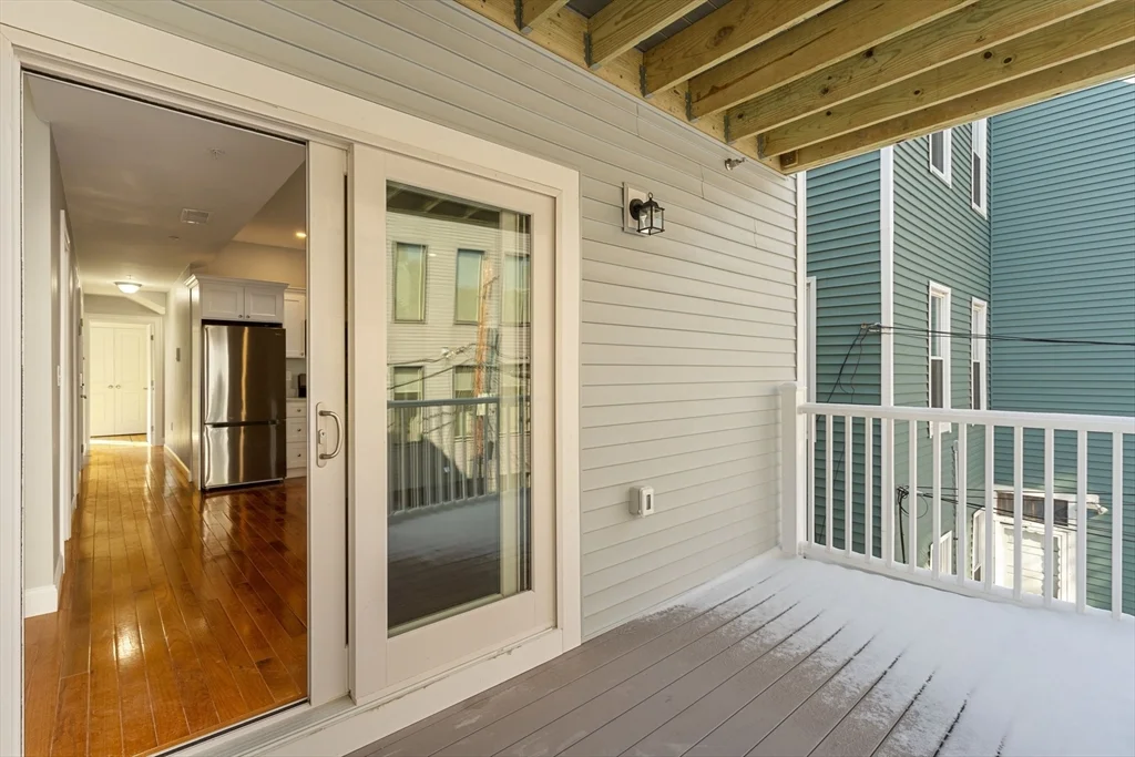 3 bed, 2 bath apartment for rent at 594 East 2nd Unit 2, South Boston — photo 20 of 24