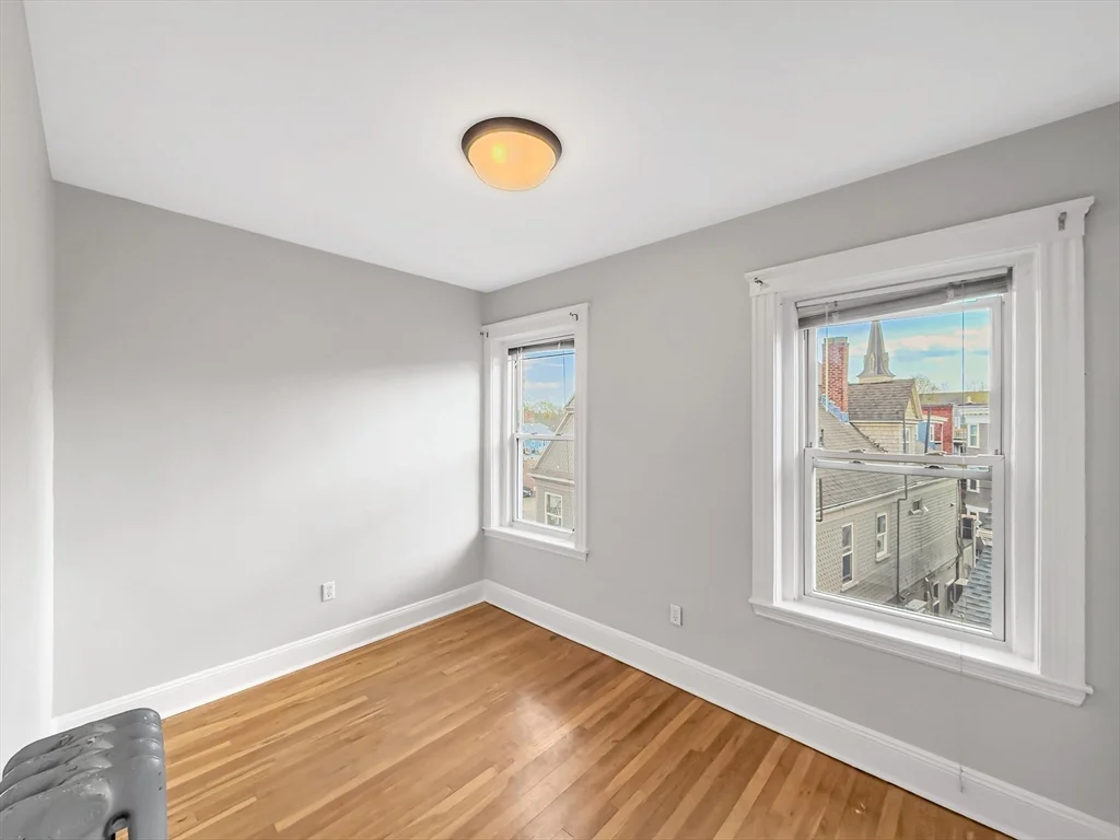 2 bed, 1 bath apartment for rent at 595 Centre St Unit 3, Jamaica Plain — photo 7 of 15