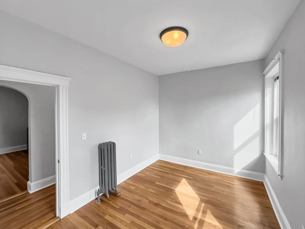 2 bed, 1 bath apartment for rent at 595 Centre St Unit 3, Jamaica Plain — photo 6 of 15