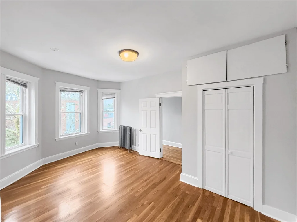 2 bed, 1 bath apartment for rent at 595 Centre St Unit 3, Jamaica Plain — photo 11 of 15