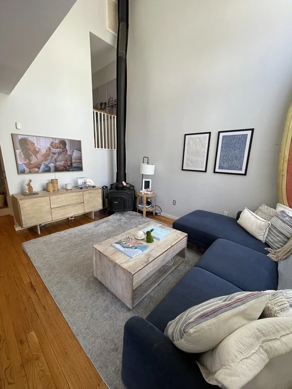3 bed, 2 bath apartment for rent at 595 Putnam Ave Unit 595, Cambridgeport — photo 5 of 21
