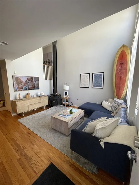 3 bed, 2 bath apartment for rent at 595 Putnam Ave Unit 595, Cambridgeport — photo 6 of 21