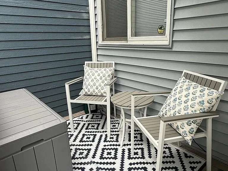 3 bed, 2 bath apartment for rent at 595 Putnam Ave Unit 595, Cambridgeport — photo 2 of 21
