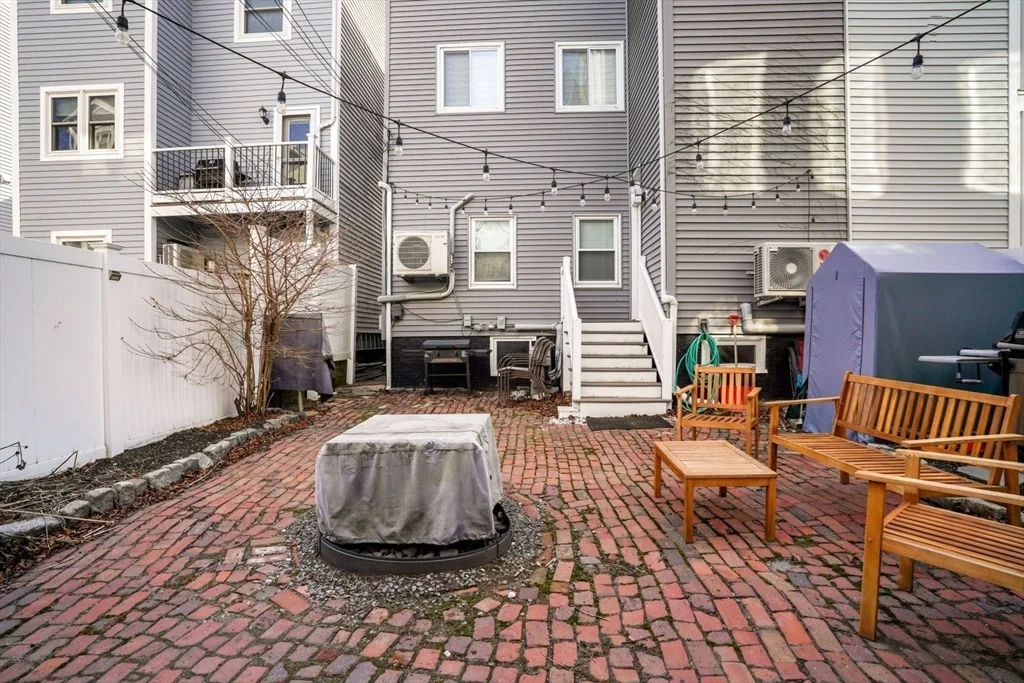 2 bed, 1 bath apartment for rent at 596 E 2nd St Unit 3, South Boston — photo 21 of 25