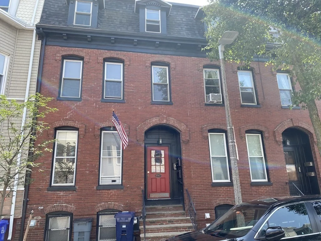 1 bed, 1 bath apartment for rent at 597 E 5th St Unit 3, South Boston