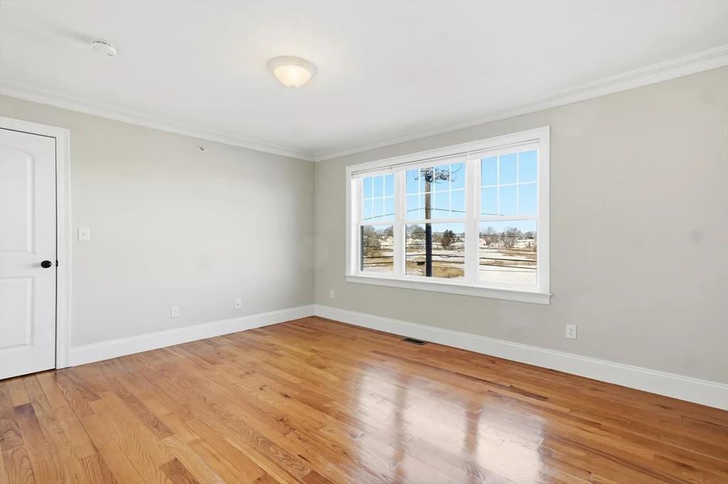 3 bed, 2 bath apartment for rent at 597 Sea St Unit 2, Quincy — photo 29 of 42