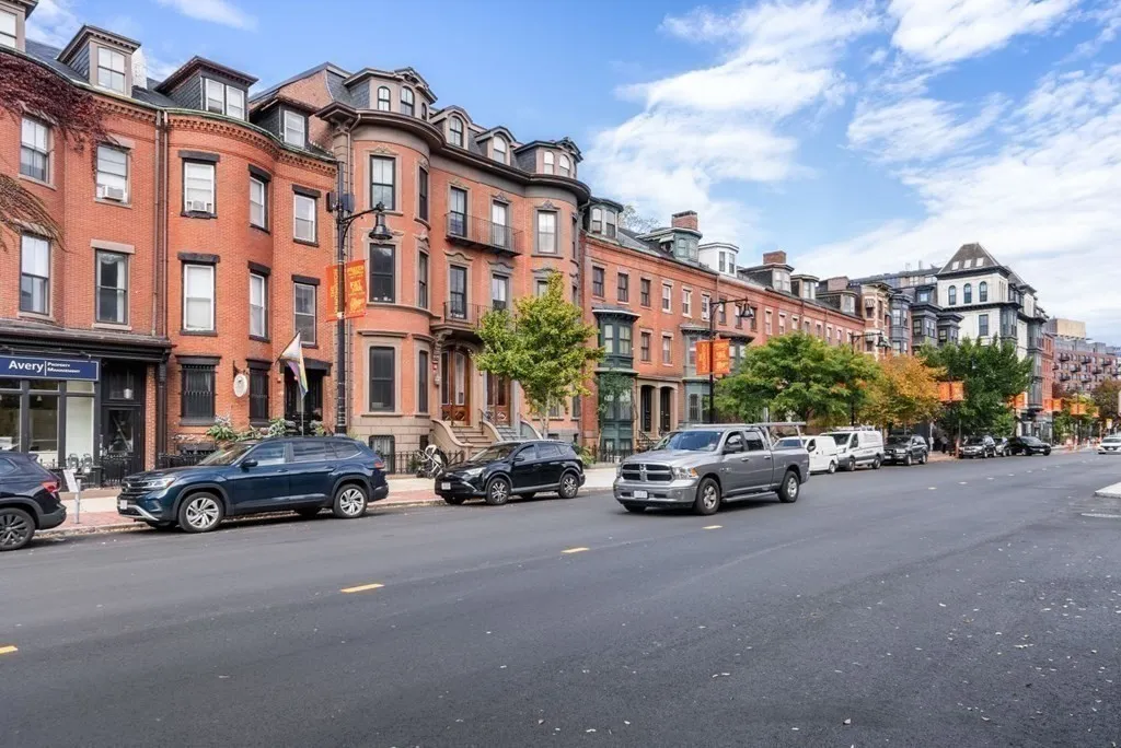 1 bed, 1 bath apartment for rent at 597 Tremont St Unit 3, South End — photo 19 of 19