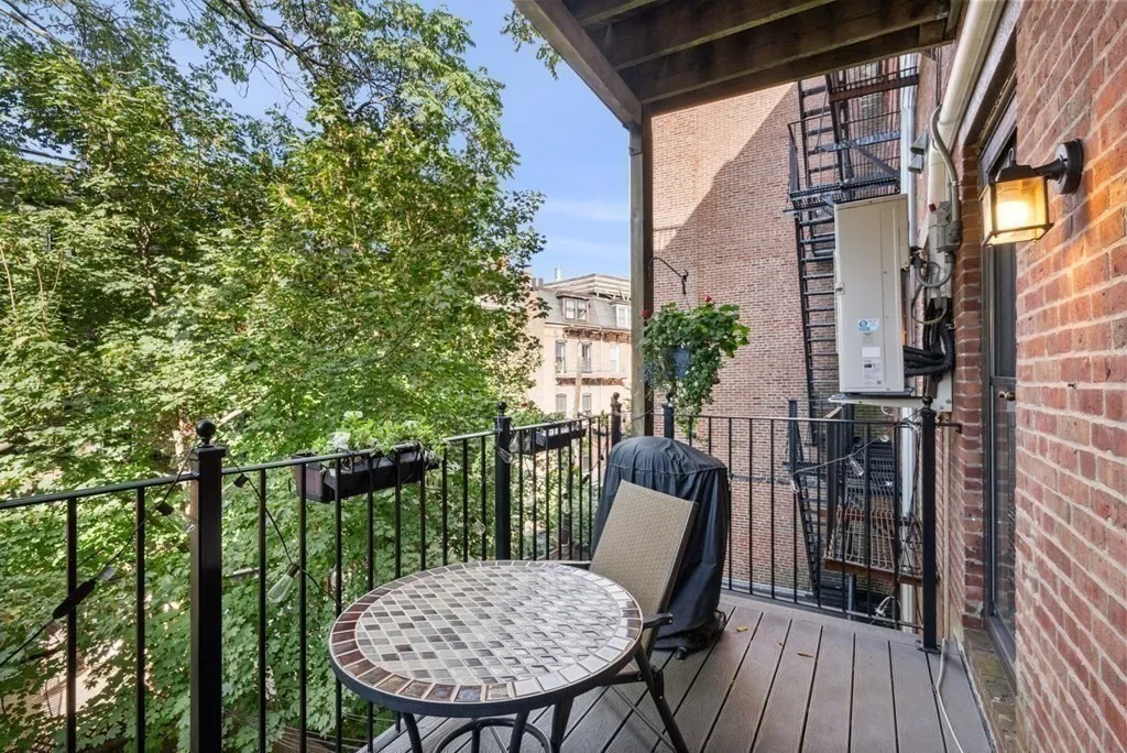 1 bed, 1 bath apartment for rent at 597 Tremont St Unit 3, South End — photo 11 of 19