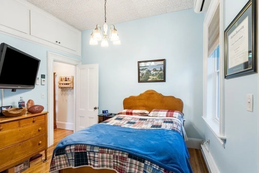 1 bed, 1 bath apartment for rent at 597 Tremont St Unit 3, South End — photo 8 of 19