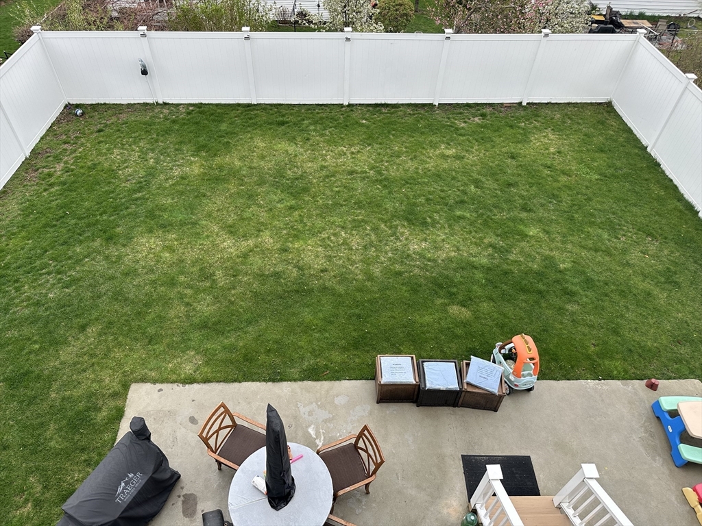 4 bed, 2 bath apartment for rent at 598 Beech Unit 2, Hyde Park — photo 17 of 21