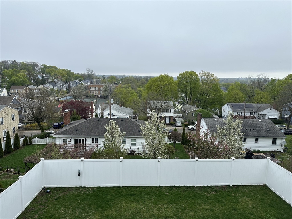 4 bed, 2 bath apartment for rent at 598 Beech Unit 2, Hyde Park — photo 18 of 21