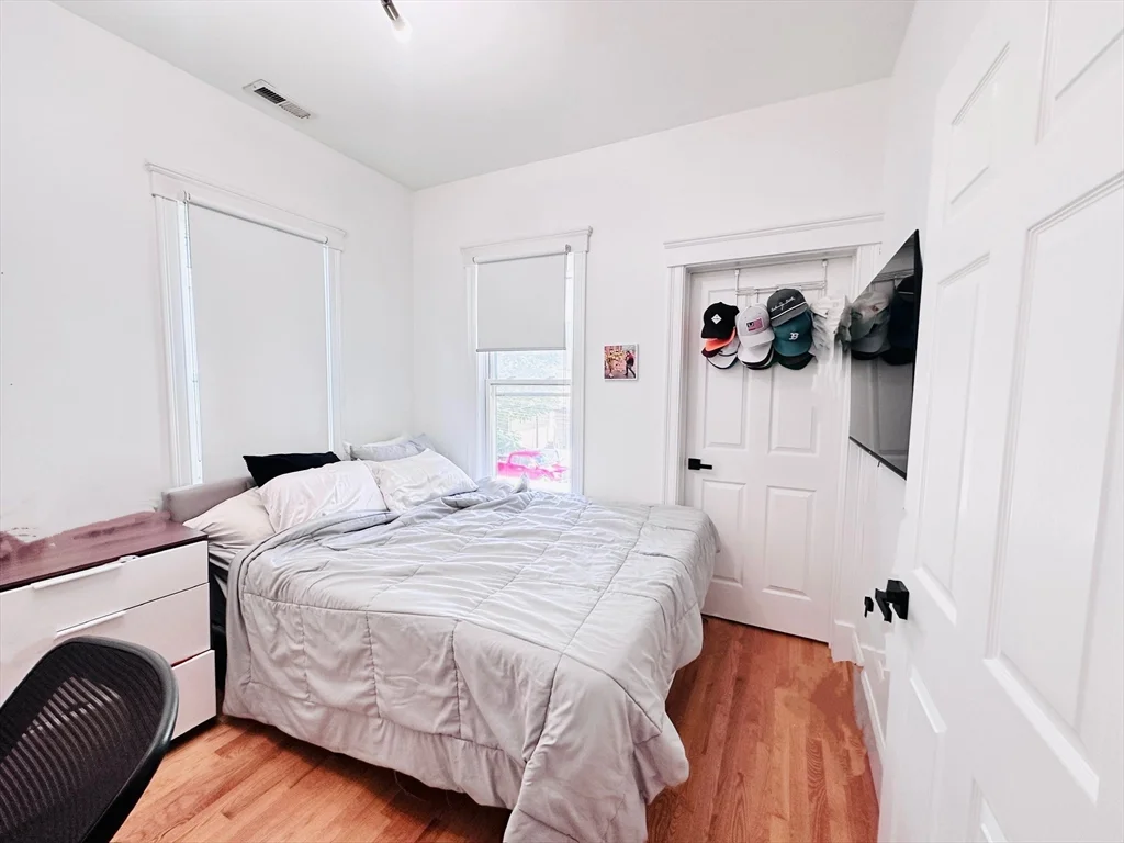 2 bed, 1 bath apartment for rent at 598 East 5th St Unit 598, South Boston — photo 7 of 9