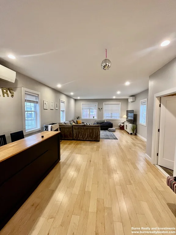 5 bed, 3 bath apartment for rent at 599 East Broadway Unit 2, South Boston — photo 1 of 24