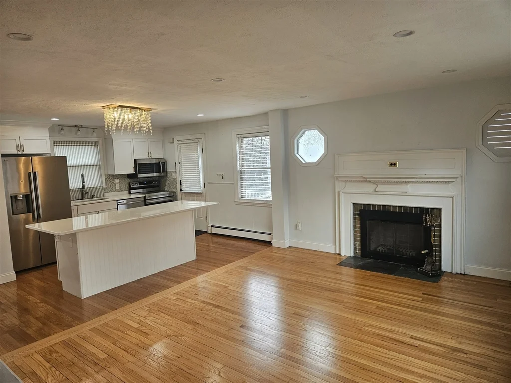 3 bed, 1 bath apartment for rent at 599 North St, Randolph — photo 8 of 18