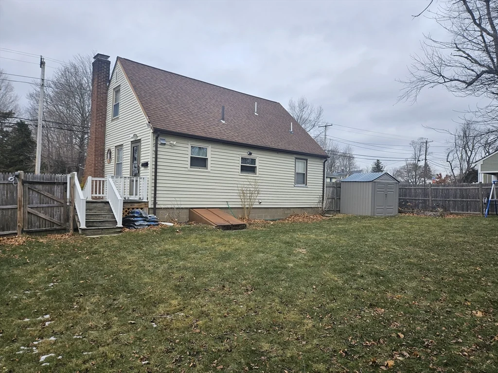 3 bed, 1 bath apartment for rent at 599 North St, Randolph — photo 16 of 18