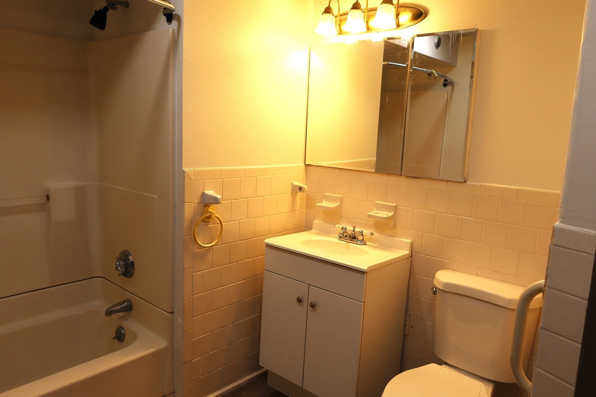 2 bed, 1 bath apartment for rent at 599 Rathbun St Unit 1R, Blackstone — photo 11 of 26
