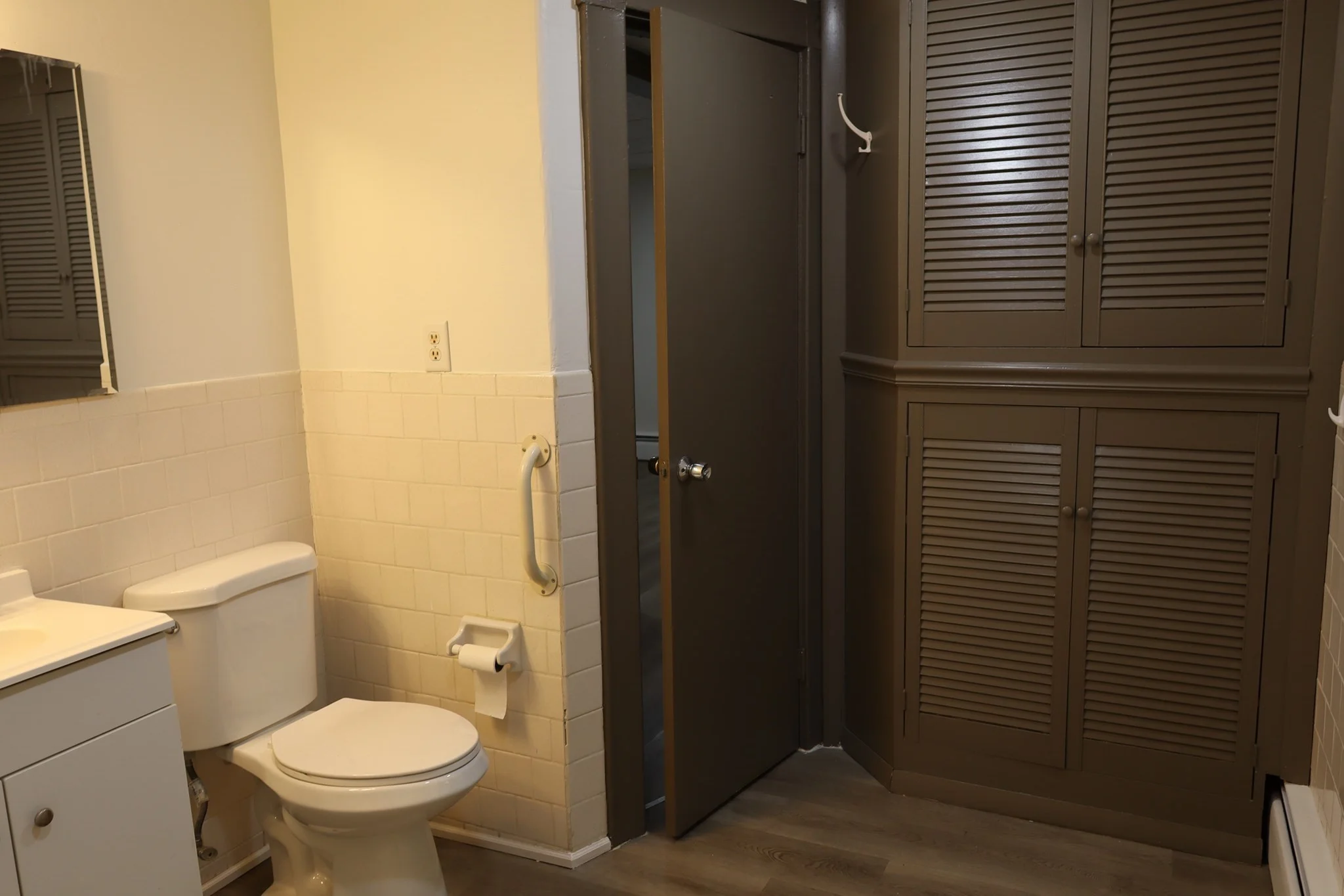 2 bed, 1 bath apartment for rent at 599 Rathbun St Unit 1R, Blackstone — photo 13 of 26