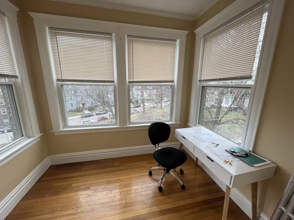 3 bed, 1 bath apartment for rent at 59A Strathmore Rd Unit 3, Brighton — photo 24 of 29