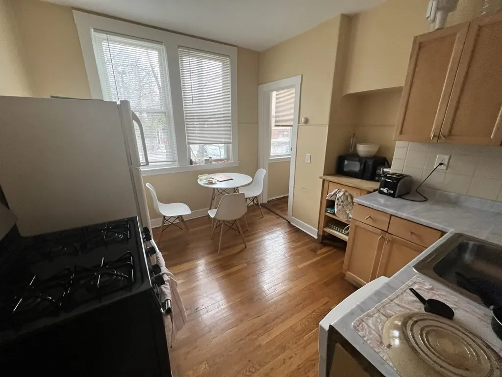 3 bed, 1 bath apartment for rent at 59A Strathmore Rd Unit 3, Brighton — photo 28 of 29