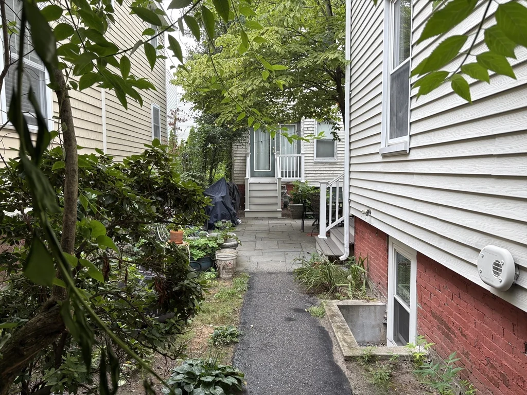 3 bed, 2 bath apartment for rent at 5A Union St Unit 1, The Port — photo 8 of 8