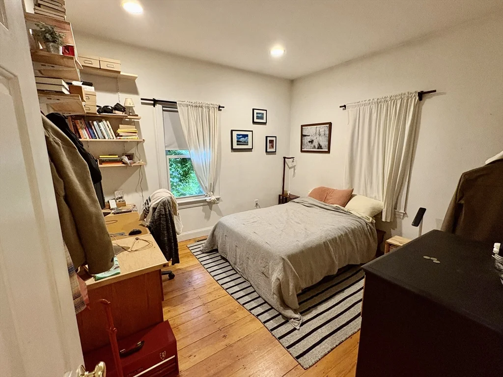 3 bed, 2 bath apartment for rent at 5A Union St Unit 1, The Port — photo 3 of 8