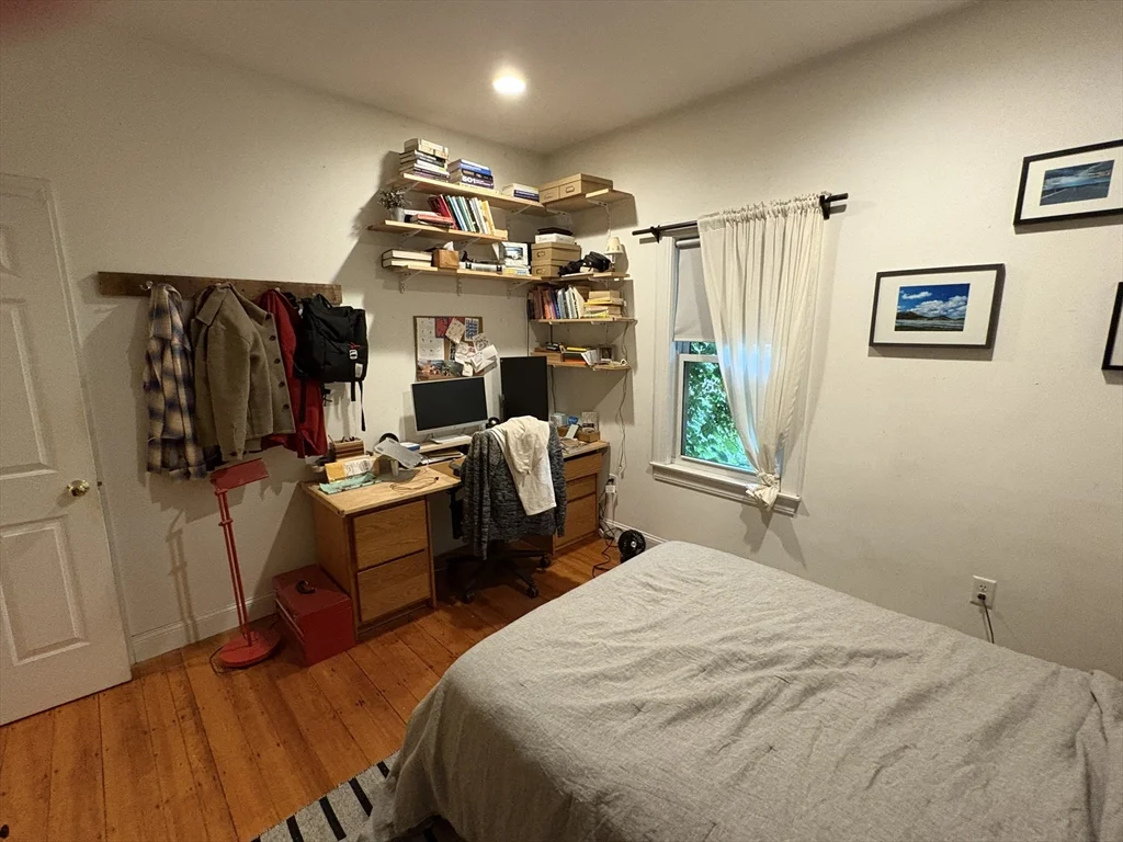 3 bed, 2 bath apartment for rent at 5A Union St Unit 1, The Port — photo 4 of 8