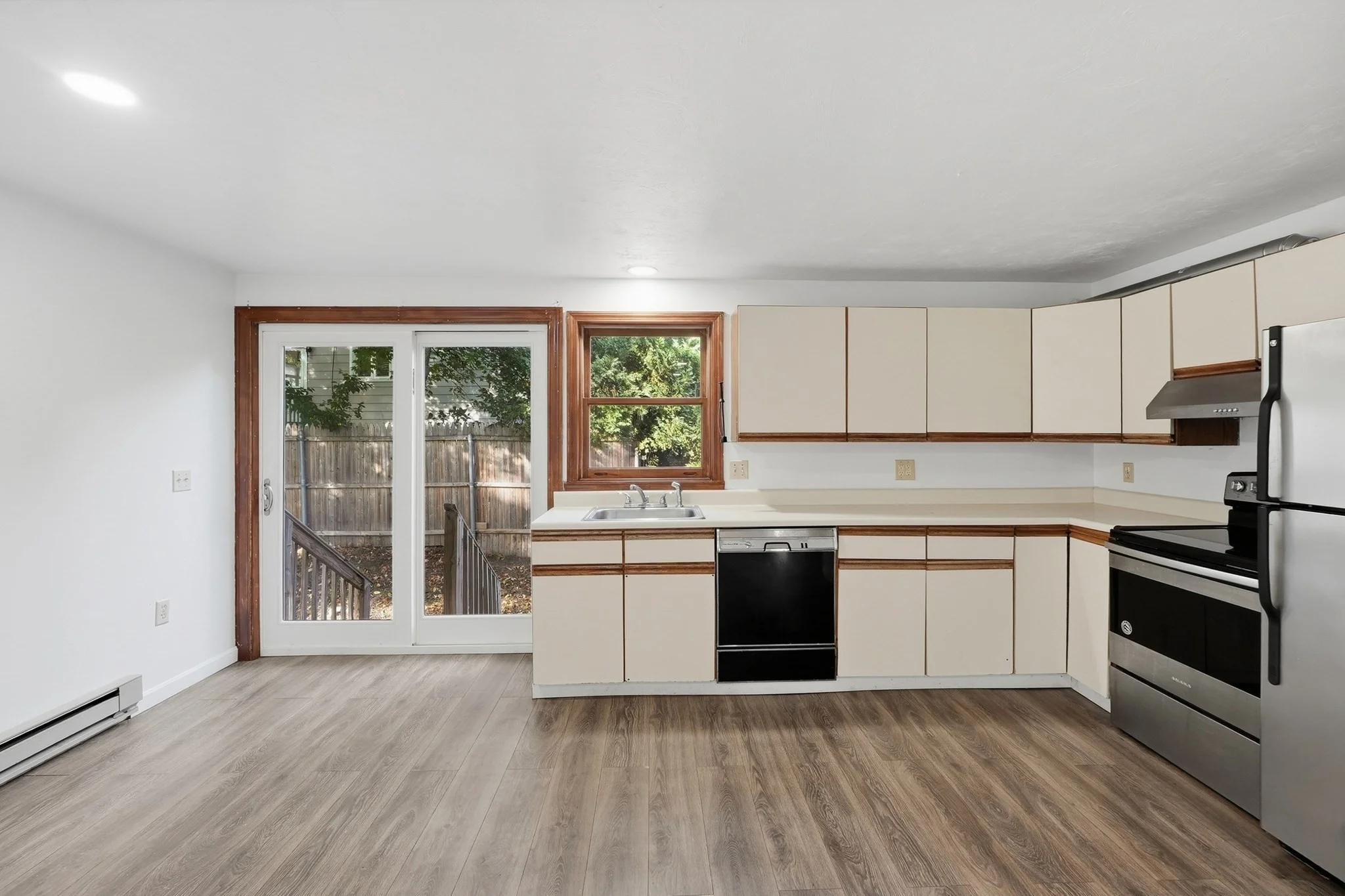 2 bed, 1 bath apartment for rent at 5A Warwick St Unit 1, Auburn — photo 3 of 26