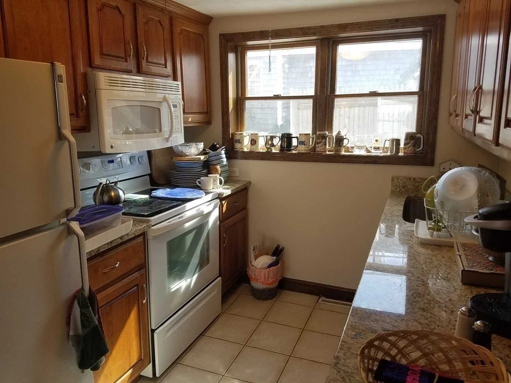 3 bed, 1 bath apartment for rent at 6 2nd Unit WINTER, Plum Island — photo 9 of 15