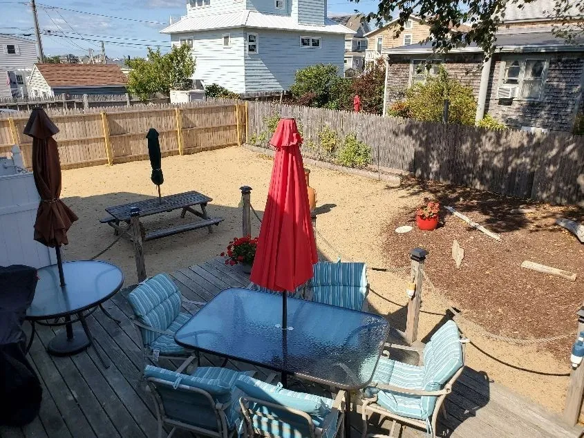3 bed, 1 bath apartment for rent at 6 46th St Unit Weekly, Plum Island — photo 3 of 16