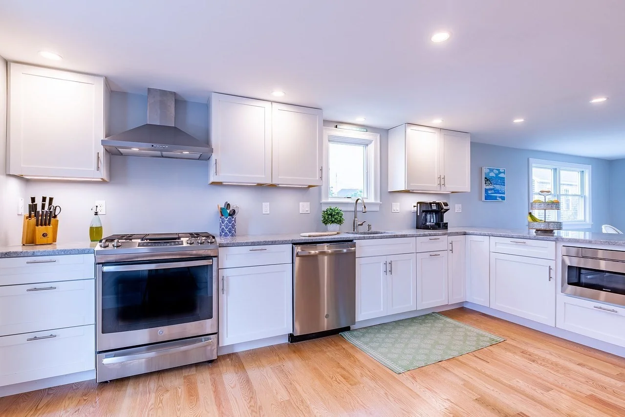 4 bed, 2 bath apartment for rent at 6 72nd, Newburyport — photo 3 of 16
