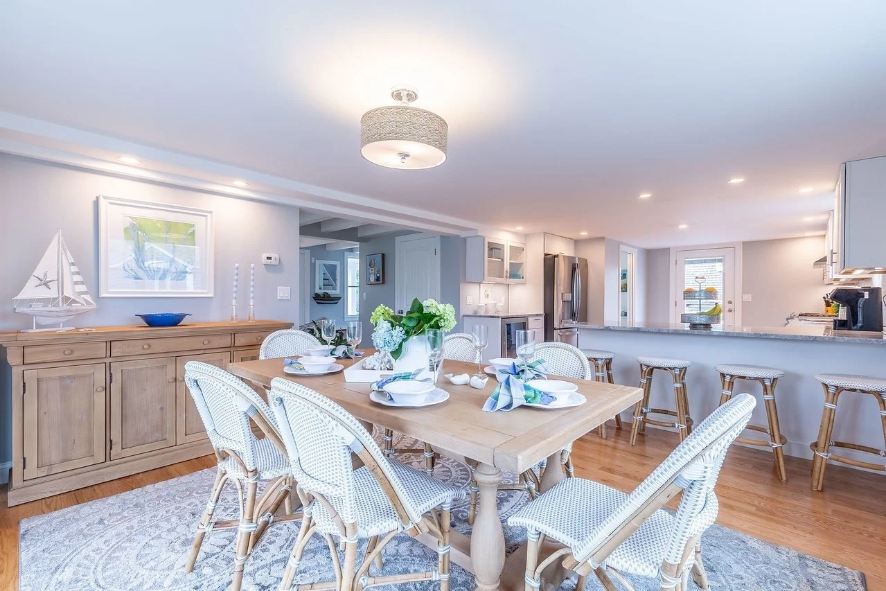 4 bed, 2 bath apartment for rent at 6 72nd, Newburyport — photo 5 of 16