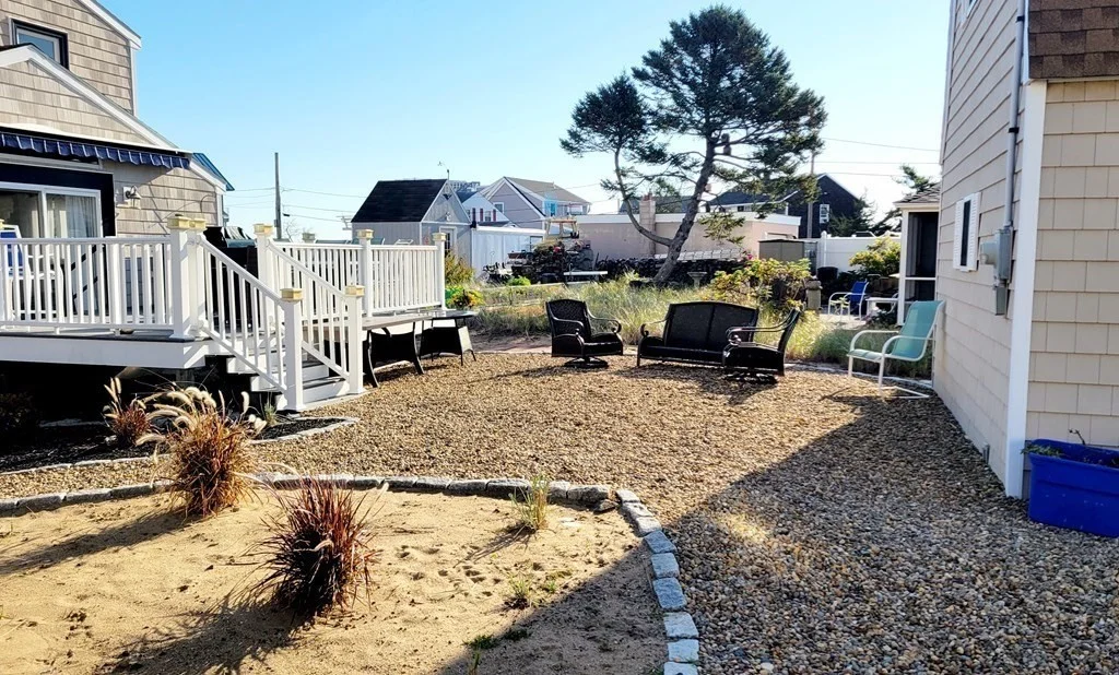 3 bed, 1 bath apartment for rent at 6 77th St Unit WINTER, Plum Island — photo 3 of 22