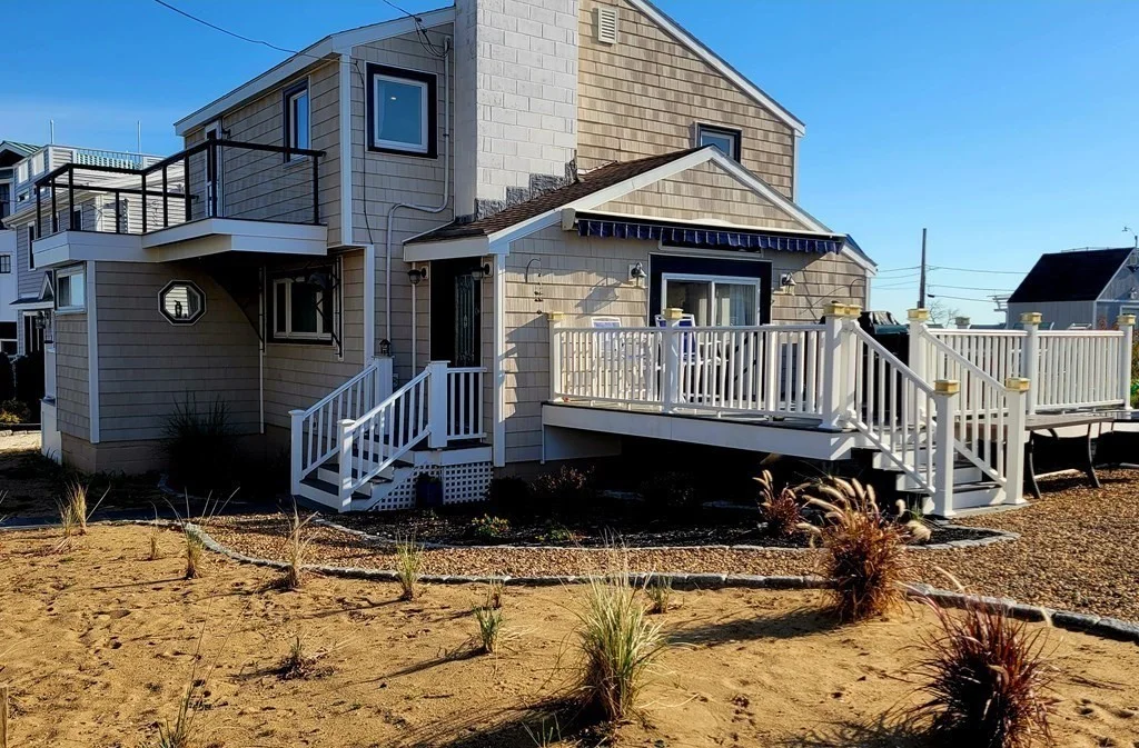 3 bed, 1 bath apartment for rent at 6 77th St Unit WINTER, Plum Island — photo 2 of 22