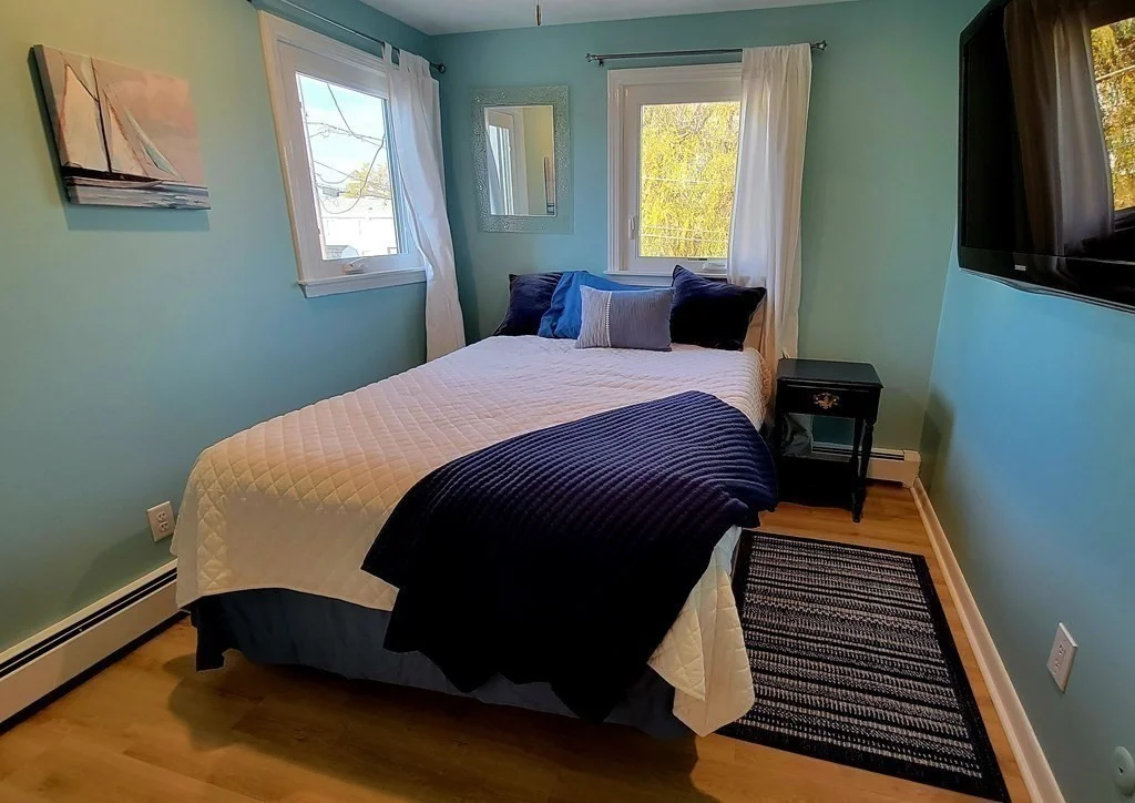 3 bed, 1 bath apartment for rent at 6 77th St Unit WINTER, Plum Island — photo 13 of 22