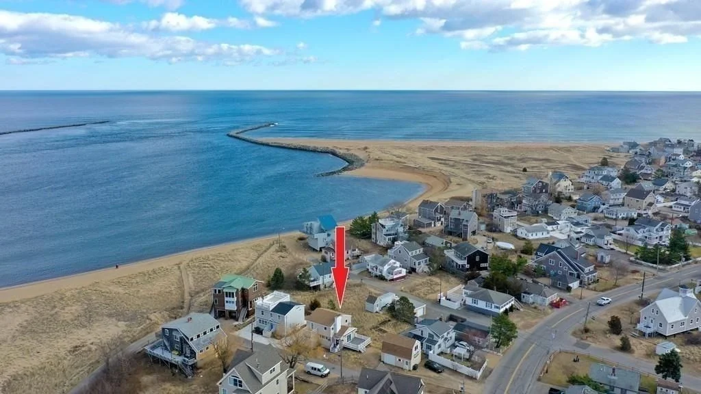 3 bed, 1 bath apartment for rent at 6 77th St Unit WINTER, Plum Island