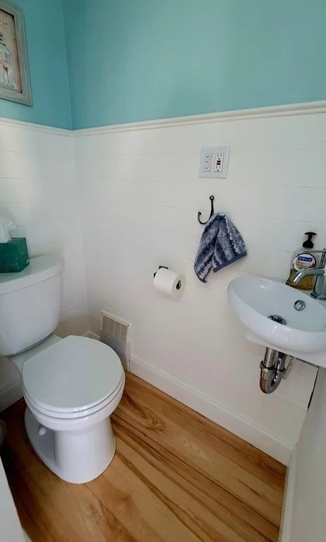 3 bed, 1 bath apartment for rent at 6 77th St Unit WINTER, Plum Island — photo 19 of 22