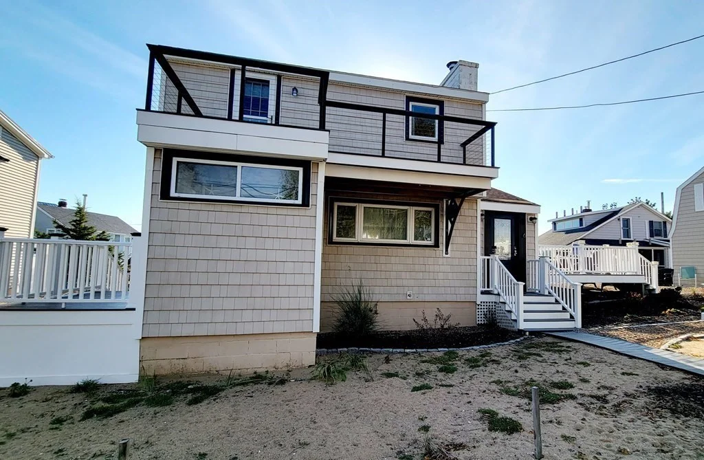 3 bed, 1 bath apartment for rent at 6 77th St Unit WINTER, Plum Island — photo 4 of 22