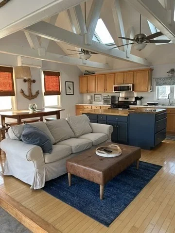 1 bed, 1 bath apartment for rent at 6 78 Unit B-WINTER, Plum Island — photo 5 of 12