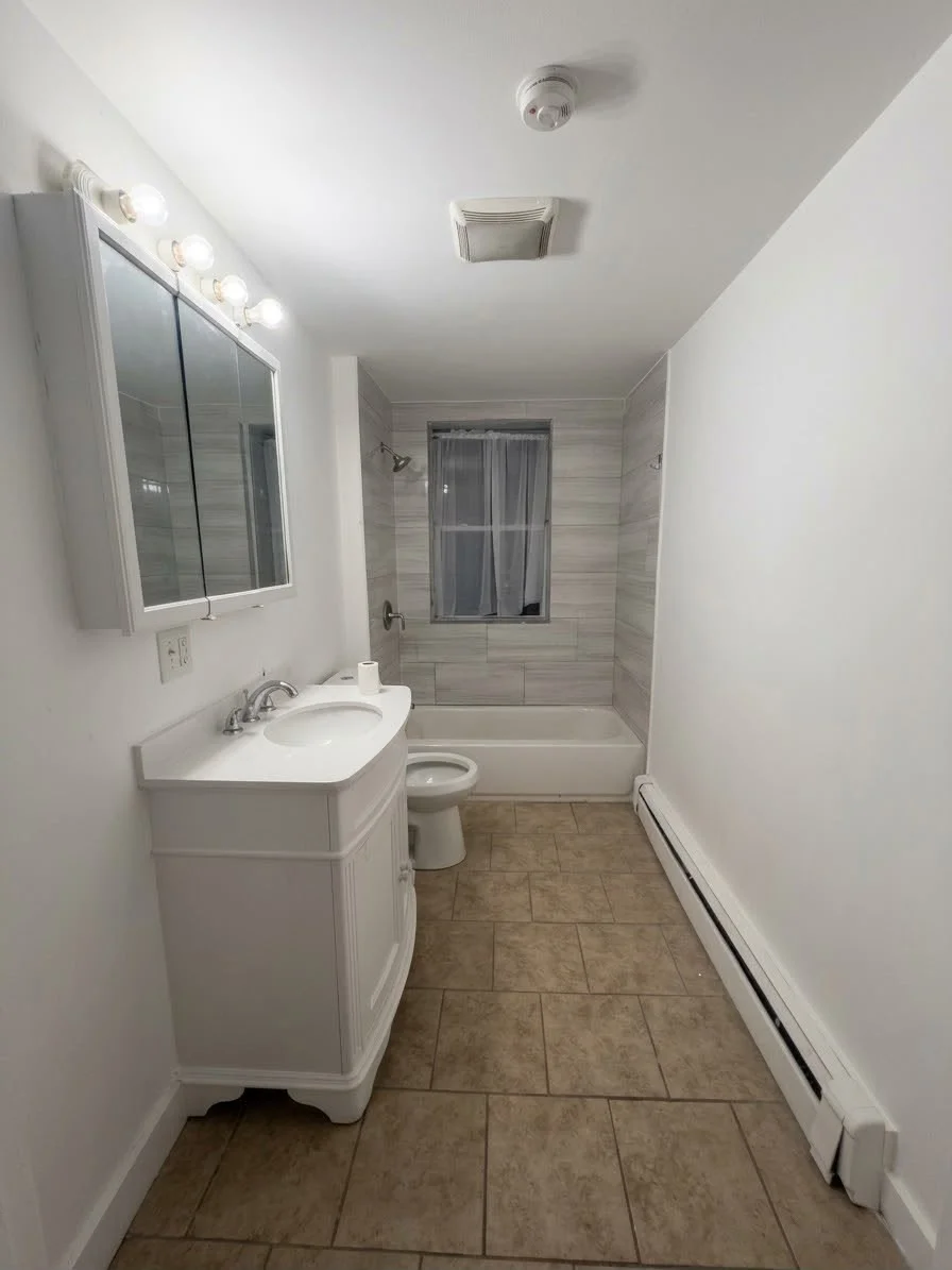 3 bed, 1 bath apartment for rent at 6-8 Blossom St Unit 1, Bradford — photo 9 of 11