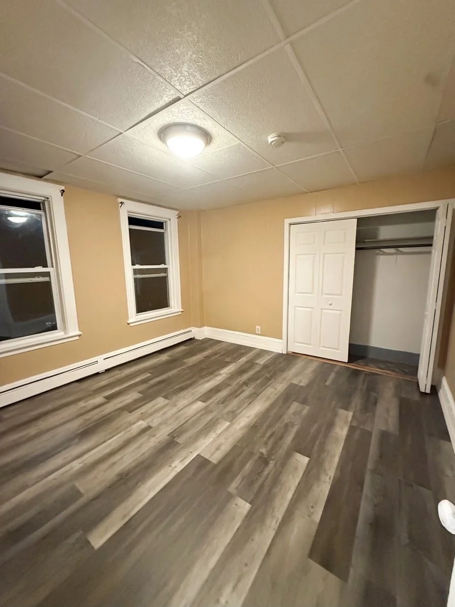 3 bed, 1 bath apartment for rent at 6-8 Blossom St Unit 1, Bradford — photo 6 of 11