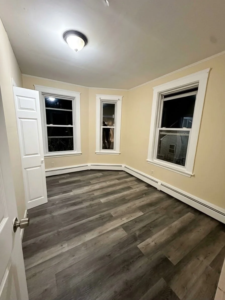 3 bed, 1 bath apartment for rent at 6-8 Blossom St Unit 1, Bradford — photo 8 of 11