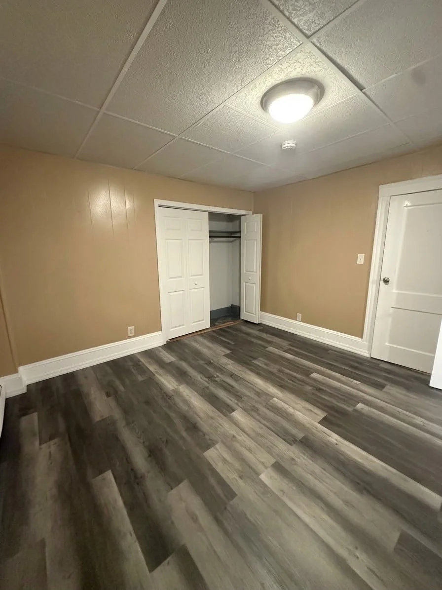 3 bed, 1 bath apartment for rent at 6-8 Blossom St Unit 1, Bradford — photo 7 of 11