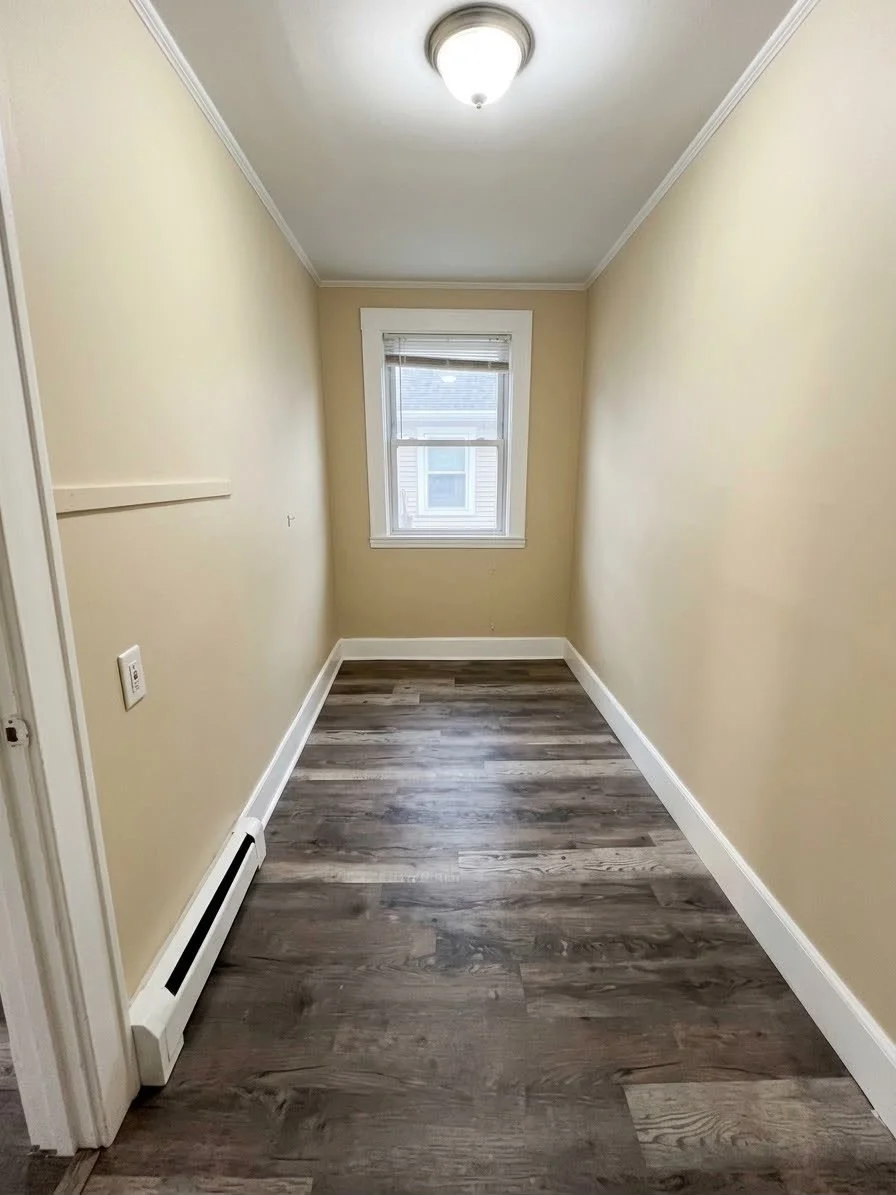 3 bed, 1 bath apartment for rent at 6-8 Blossom St Unit 1, Bradford — photo 10 of 11