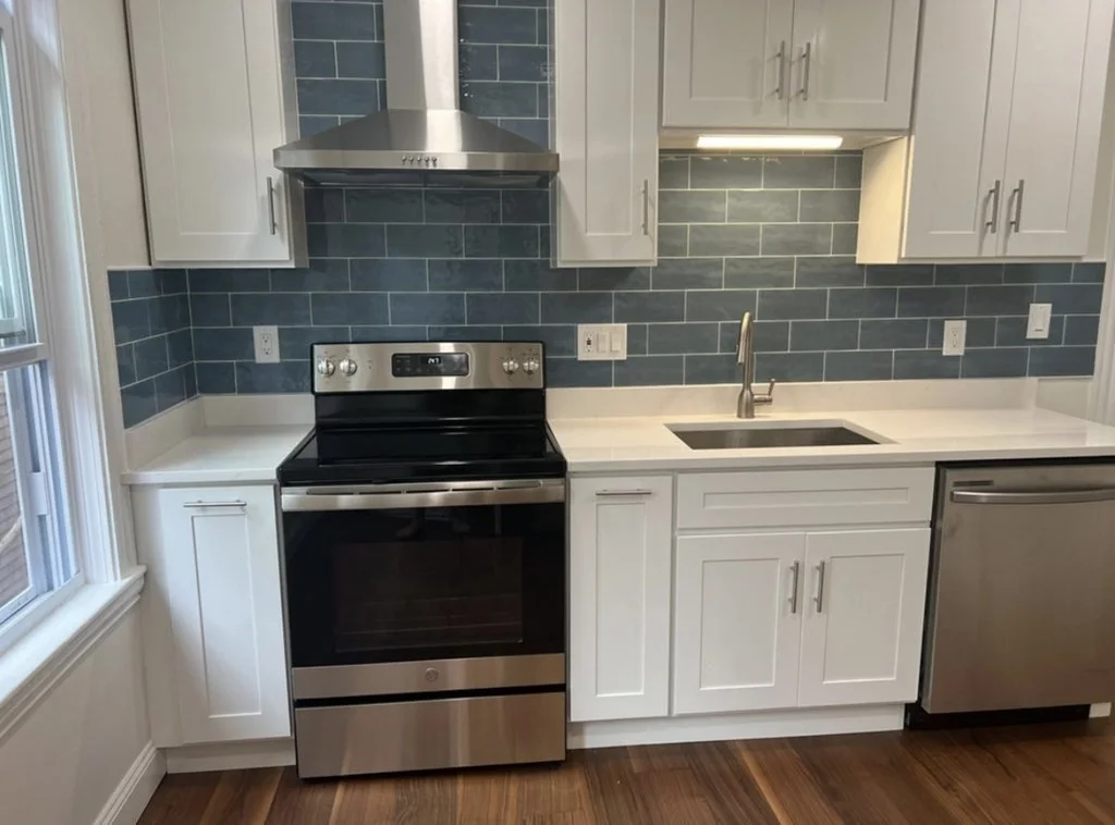 2 bed, 2 bath apartment for rent at 6-8 Cambridge Ter Unit 1, Cambridge — photo 4 of 11