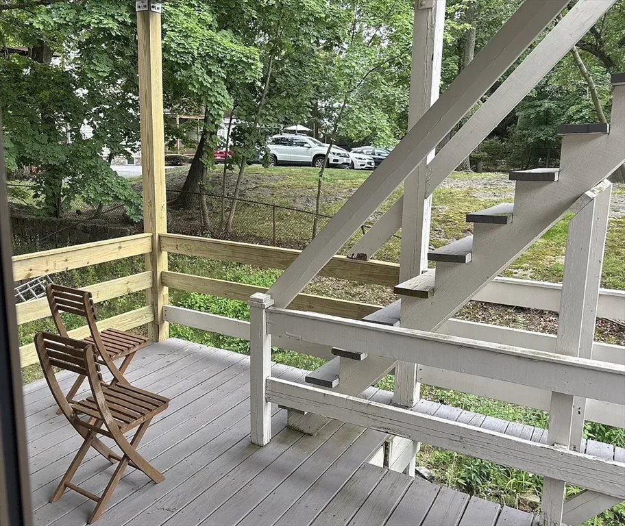 2 bed, 1 bath apartment for rent at 6 Adelaide Ter Unit 2, Jamaica Plain — photo 5 of 6