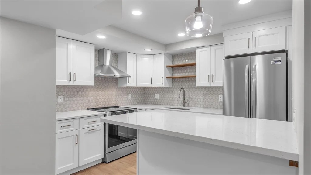1 bed, 1 bath apartment for rent at 6 Alaric Ter Unit B, West Roxbury — photo 6 of 35