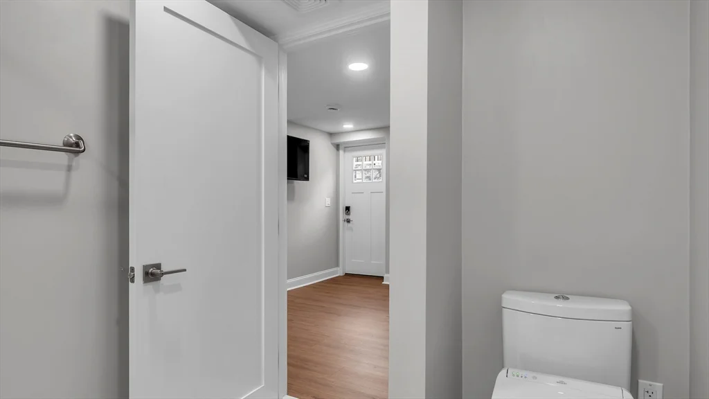 1 bed, 1 bath apartment for rent at 6 Alaric Ter Unit B, West Roxbury — photo 16 of 35